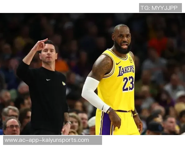 雷迪克揭秘掩护战术背后詹姆斯错位优势的秘密与策略